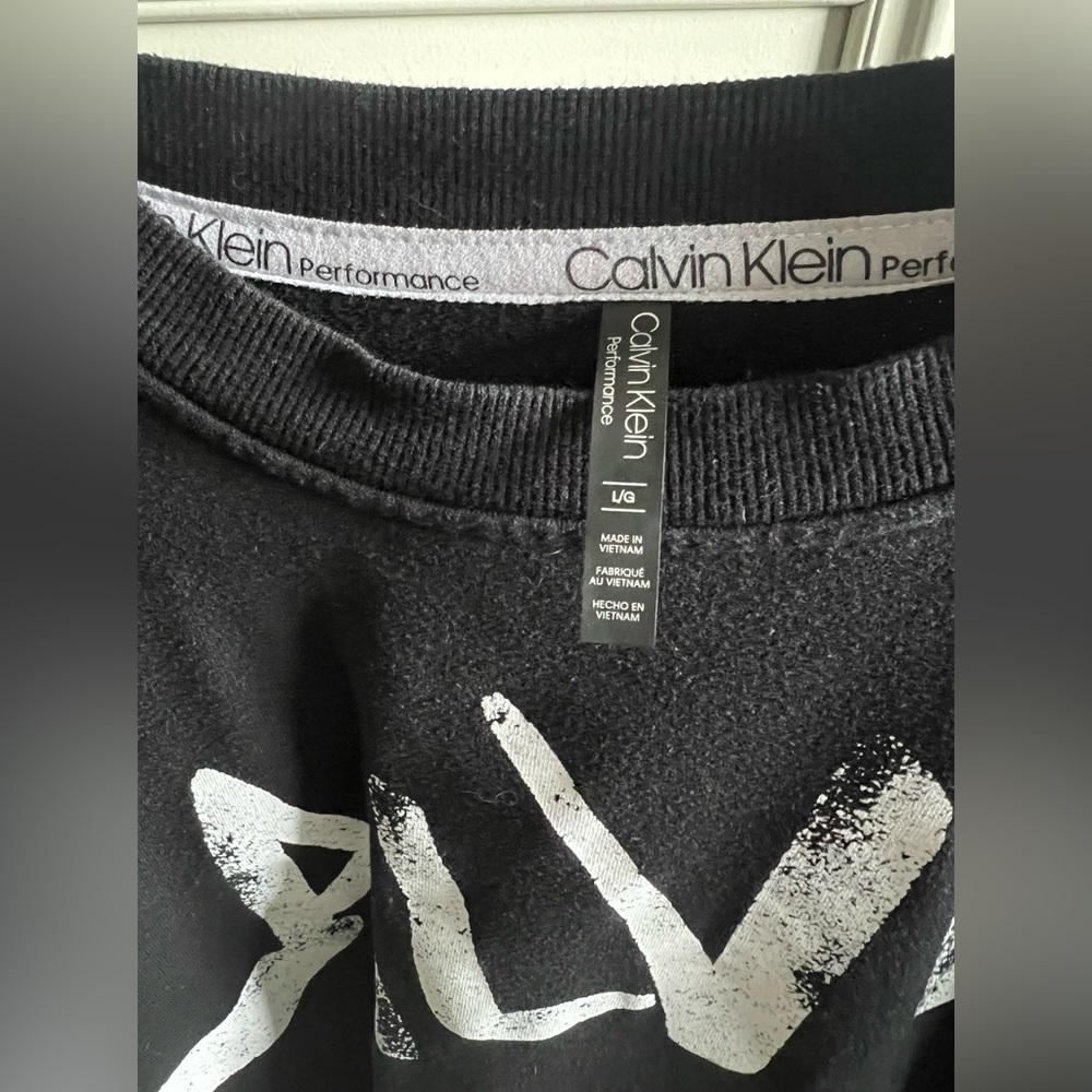 Calvin Klein warm sweatshirt.